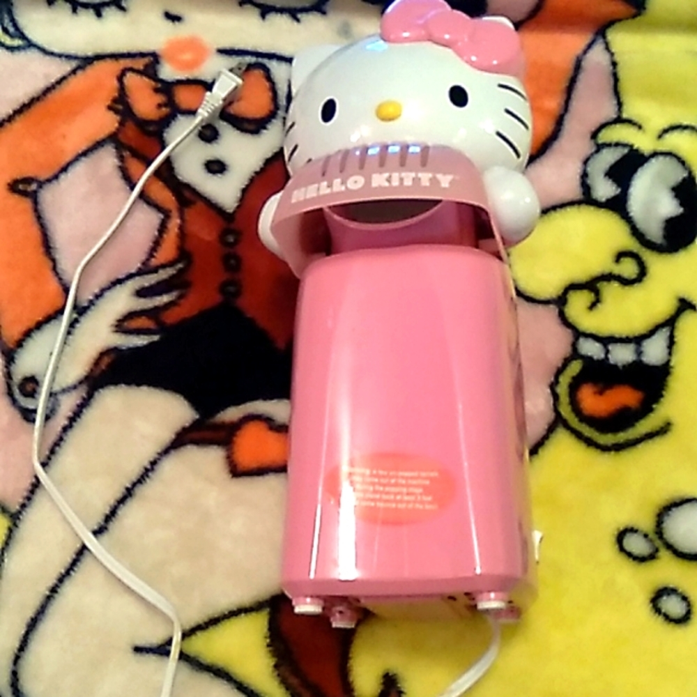Hello kitty popcorn maker